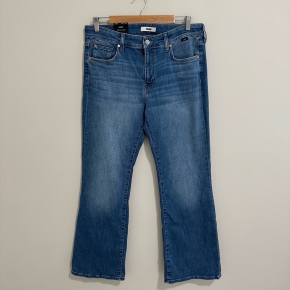 MAVI NWT Vicky Mid-Rise Bootcut Jeans - Picture 2 of 8